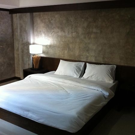 Hotel S.K.Airport Chiang Mai Extérieur photo