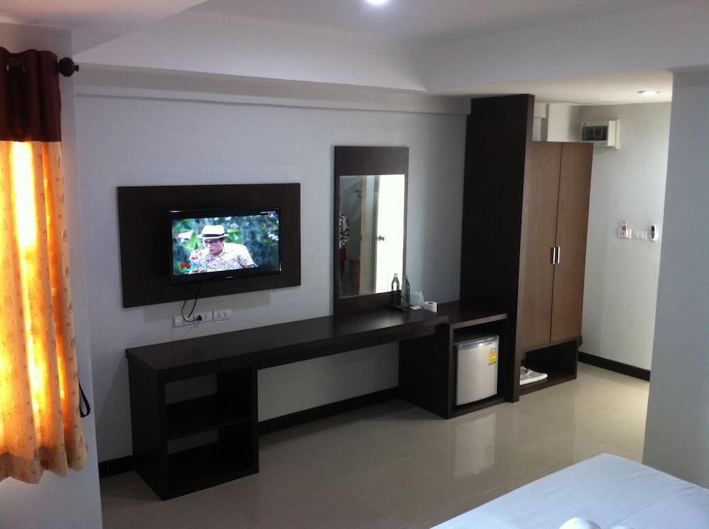 Hotel S.K.Airport Chiang Mai Extérieur photo